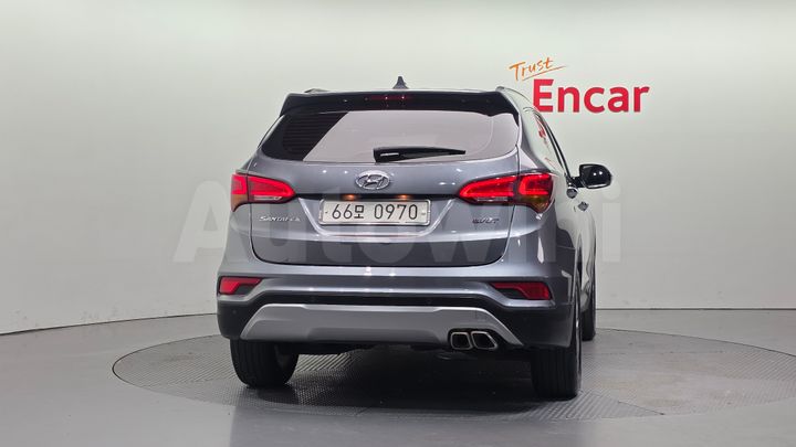 Hyundai SantaFe 2016 — 4