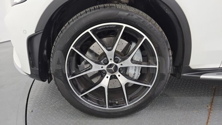 Mercedes Benz GLC Class 2022 — 5