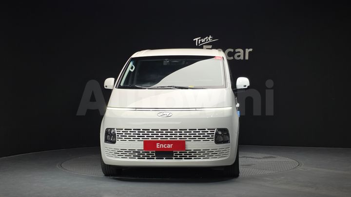 Hyundai Staria 2021 — 3