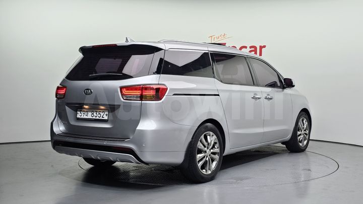 Kia Carnival 2016 — 2