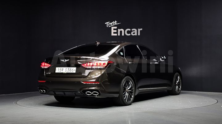 Genesis G80 2017 — 2