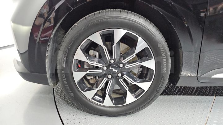 Kia Carnival 2023 — 5