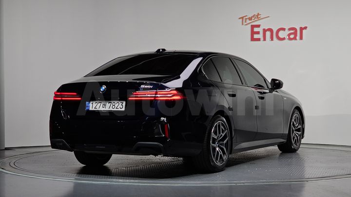 BMW 5 Series 2024 — 2