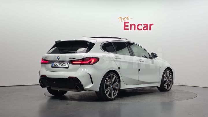 BMW 1 Series 2023 — 3