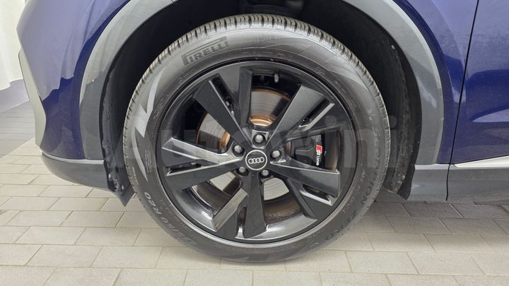 Audi Q4
