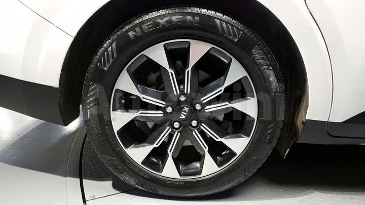 Kia Carnival 2021 — 5