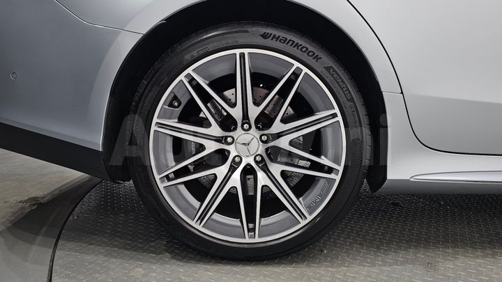 Mercedes Benz AMG GT 2022 — 4