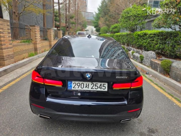 BMW 5 Series 2022 — 4