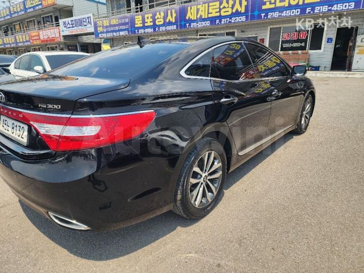 Hyundai Grandeur 2011 — 5