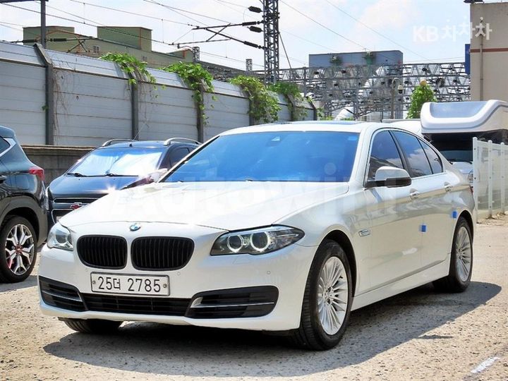 BMW 5 Series 2015 — 2