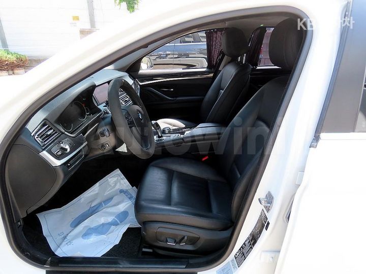 BMW 5 Series 2015 — 5