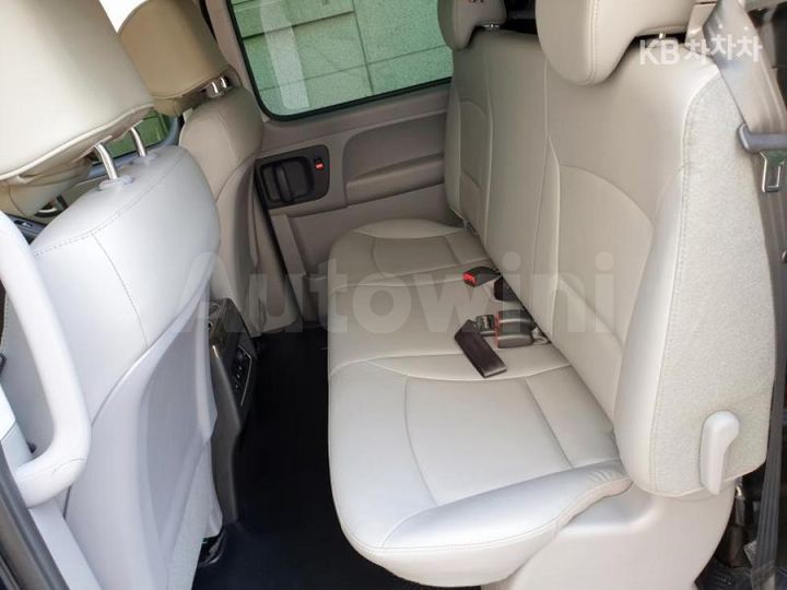 Hyundai Starex 2021 — 3