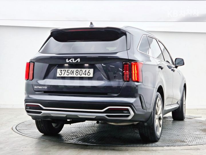 Kia Sorento 2023 — 2