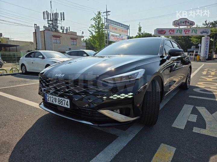 Kia K8
