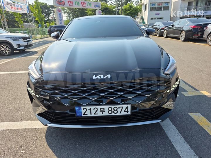 Kia K8