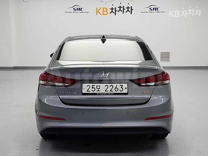 Hyundai Avante 2017 KMHD741DBHU396857 — 3