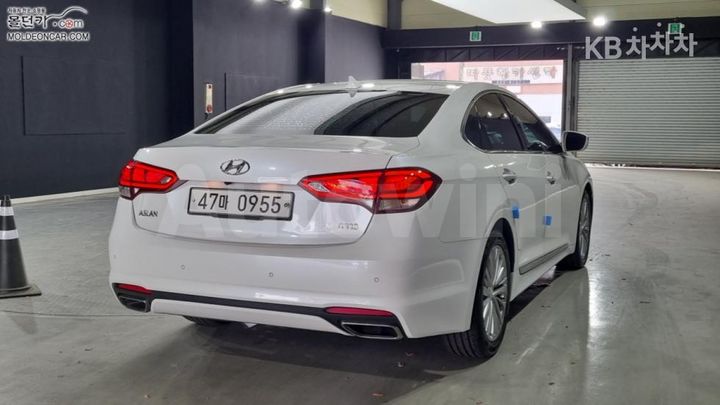 Hyundai Aslan