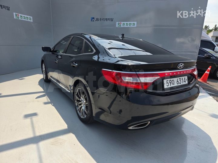 Hyundai Grandeur 2012 KMHFH41NBCA138254 — 4