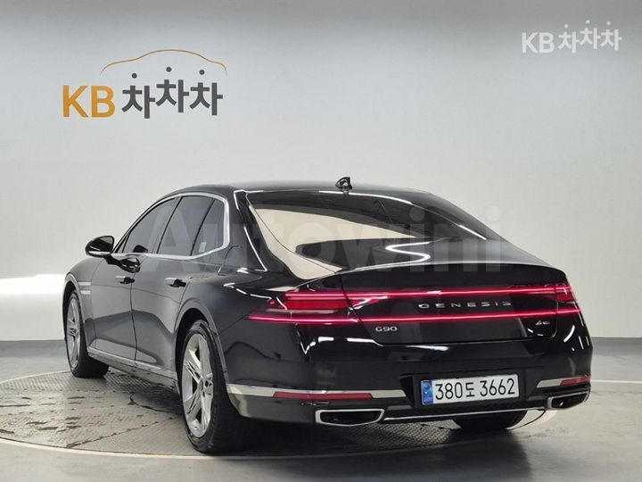 Genesis G90 2022 KMTFA41DDNU005341 — 2