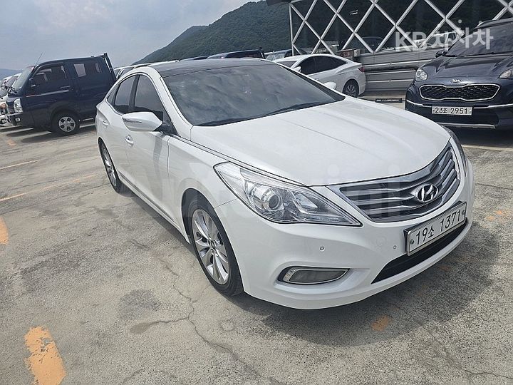 Hyundai Grandeur 2012 KMHFF41EBCA178075 — 3