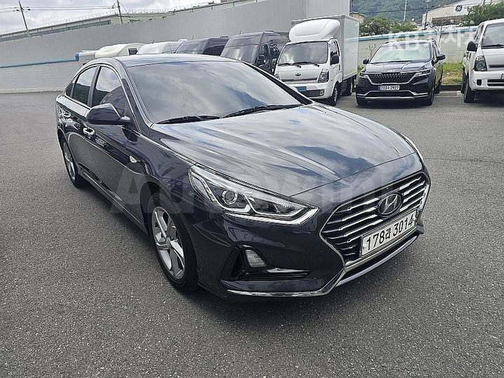 Hyundai Sonata 2018 KMHE341DBJA392118 — 3