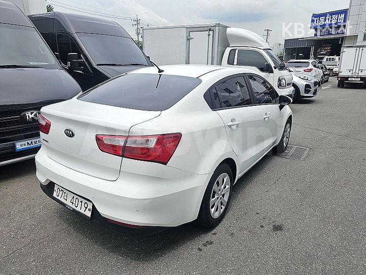 Kia Pride 2017 — 5
