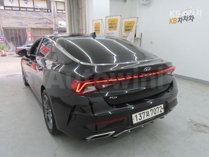 Kia K5 2020 KNAG241ABLA045653 — 4