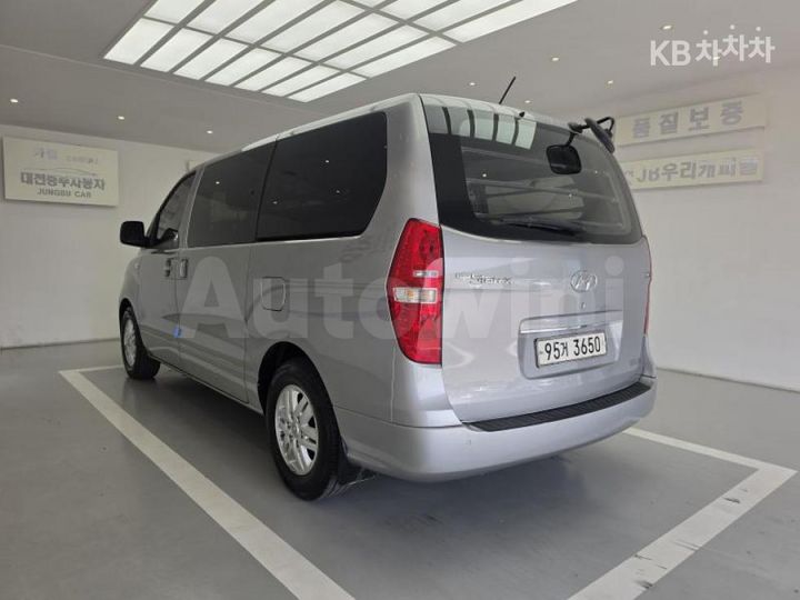 Hyundai Starex 2019 — 5