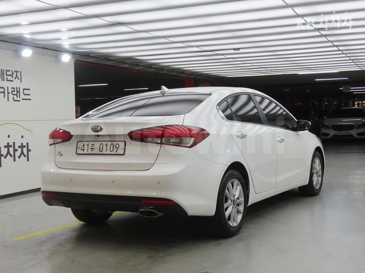 Kia K3 2017 — 4
