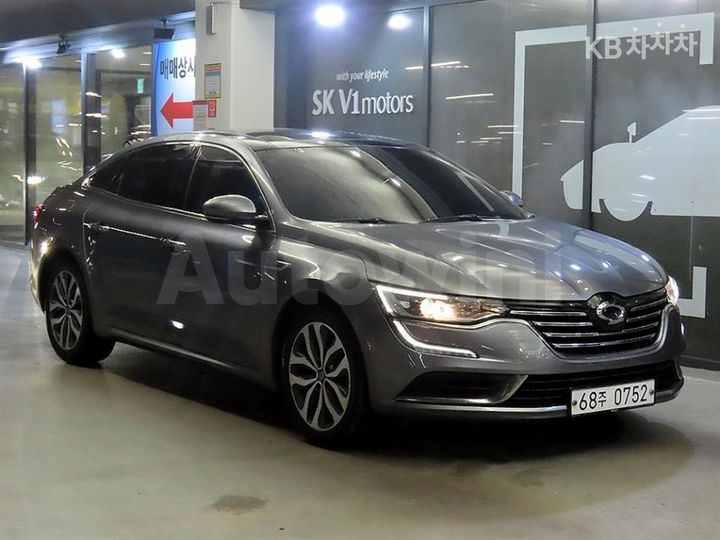 Renault SM6