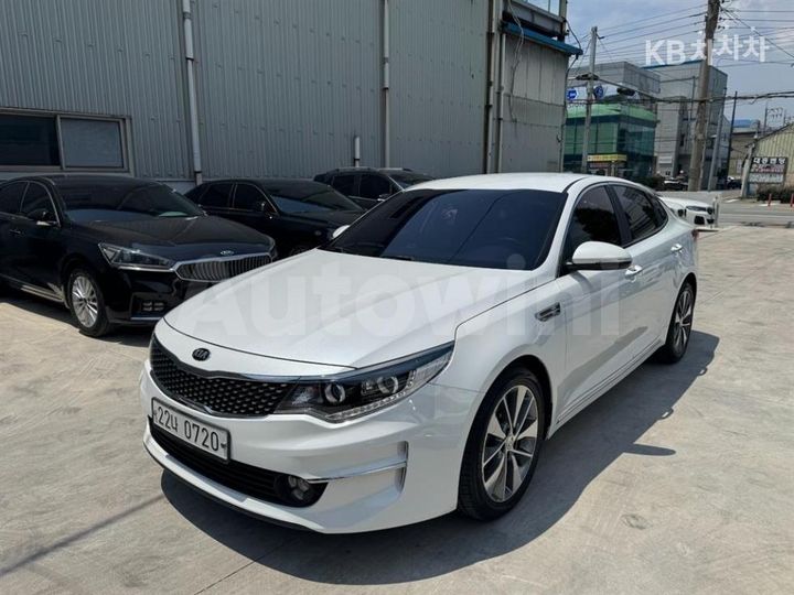 Kia K5 2016 KNAGX411BGA005504 — 3