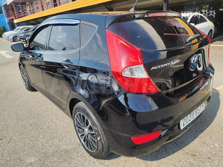 Hyundai Accent
