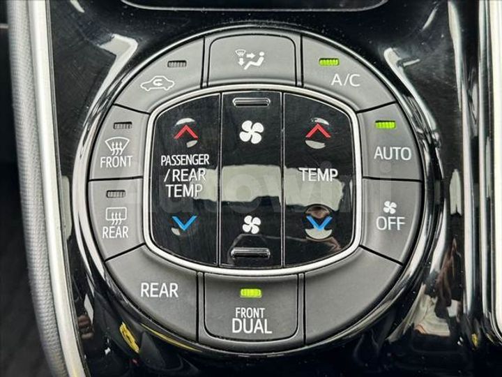 Toyota Esquire 2017 ZRR80-0316424 — 4