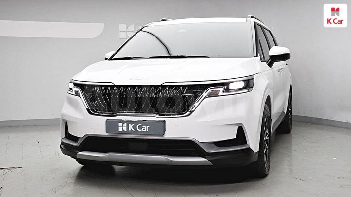 Kia Carnival 2023 KNANB813BPS283181 — 3