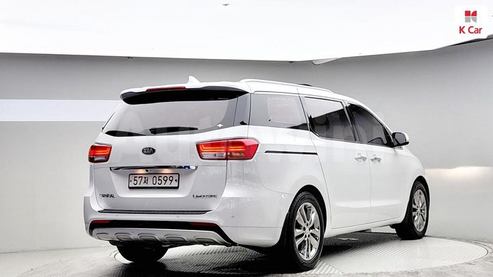 Kia Carnival 2017 KNAME81ABHS275452 — 4