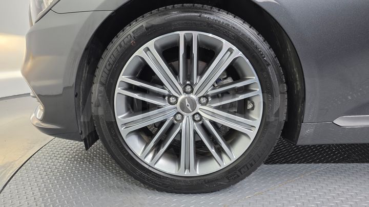 Genesis G80 2018 — 5