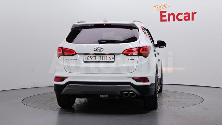 Hyundai SantaFe 2016 — 4