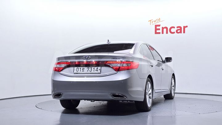 Hyundai Grandeur 2011 — 4