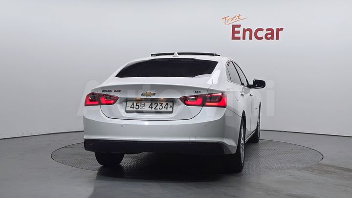 Chevrolet Malibu 2018 — 3