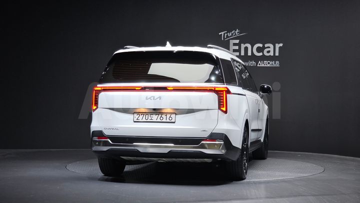 Kia Carnival 2025 — 4