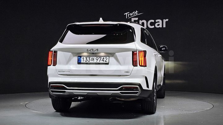 Kia Sorento 2023 — 4