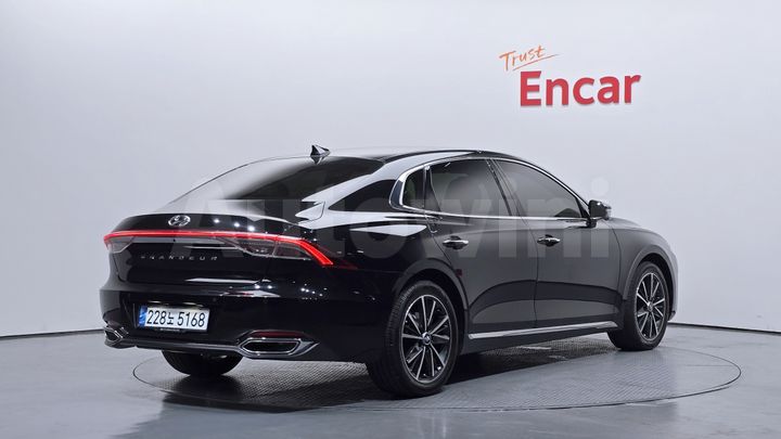 Hyundai Grandeur 2022 — 2