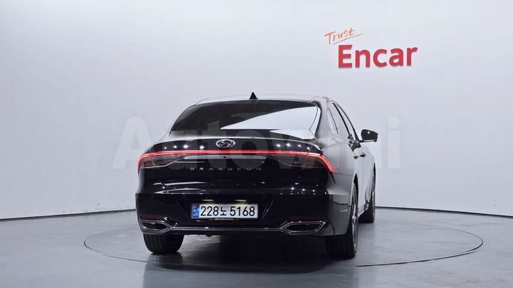Hyundai Grandeur 2022 — 4