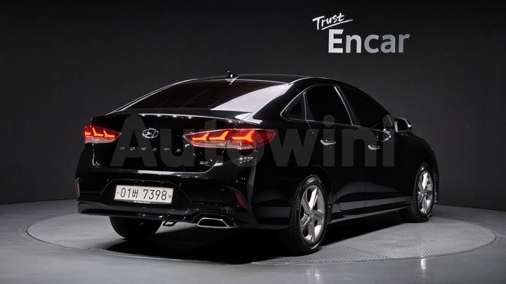 Hyundai Sonata 2018 — 2