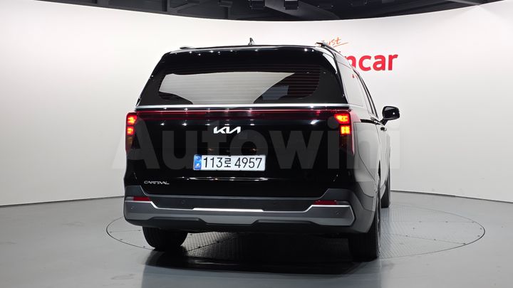 Kia Carnival 2025 — 4