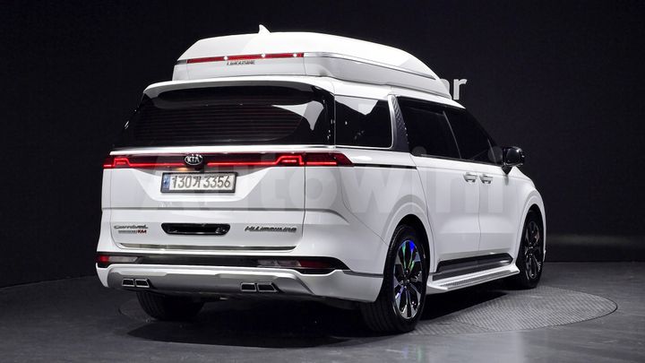 Kia Carnival 2021 — 2