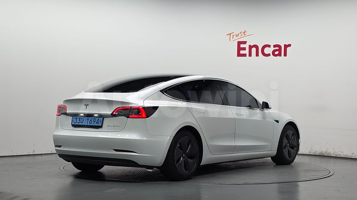 Tesla Model 3 2020 — 2