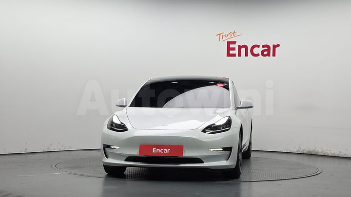 Tesla Model 3 2020 — 3