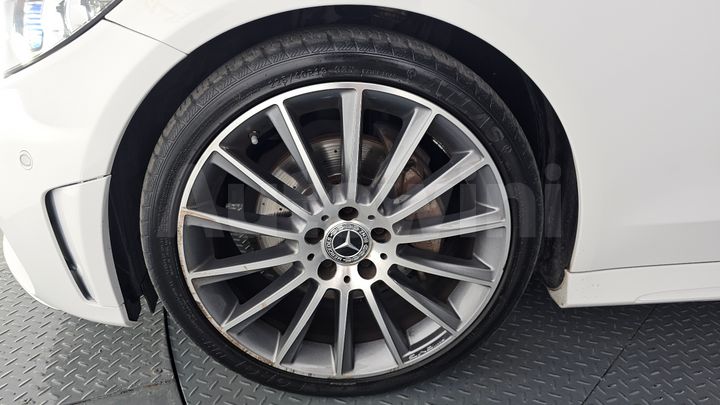 Mercedes-Benz C Class 2023 — 4