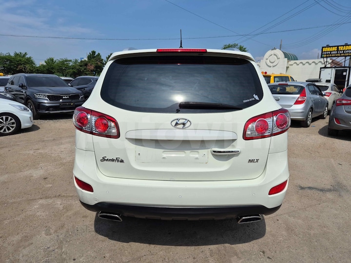 Hyundai SantaFe 2010 — 4